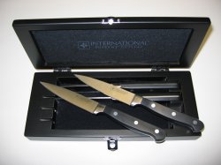 International Supreme Cutlery set of 4 Forged Steak Knife Set with Case
