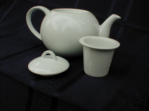 40 oz Porcelain Tea Pot with Infuser